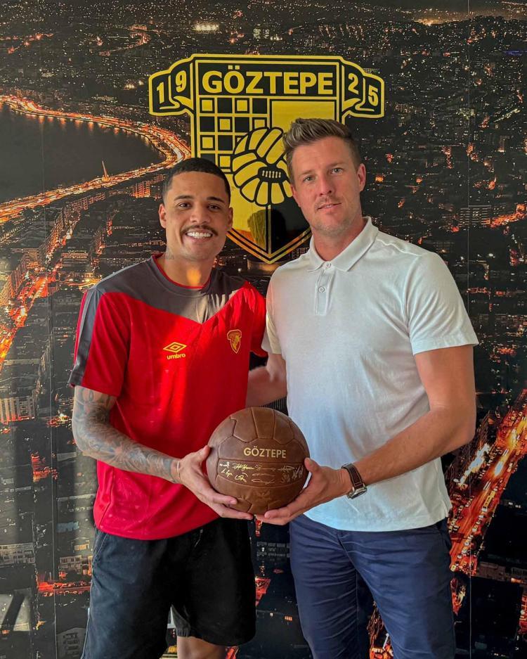 SIRA GELDİ RHALDNEYE