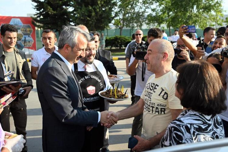 11 AYIN ACISINI ÇIKARMAK İSTİYORUZ