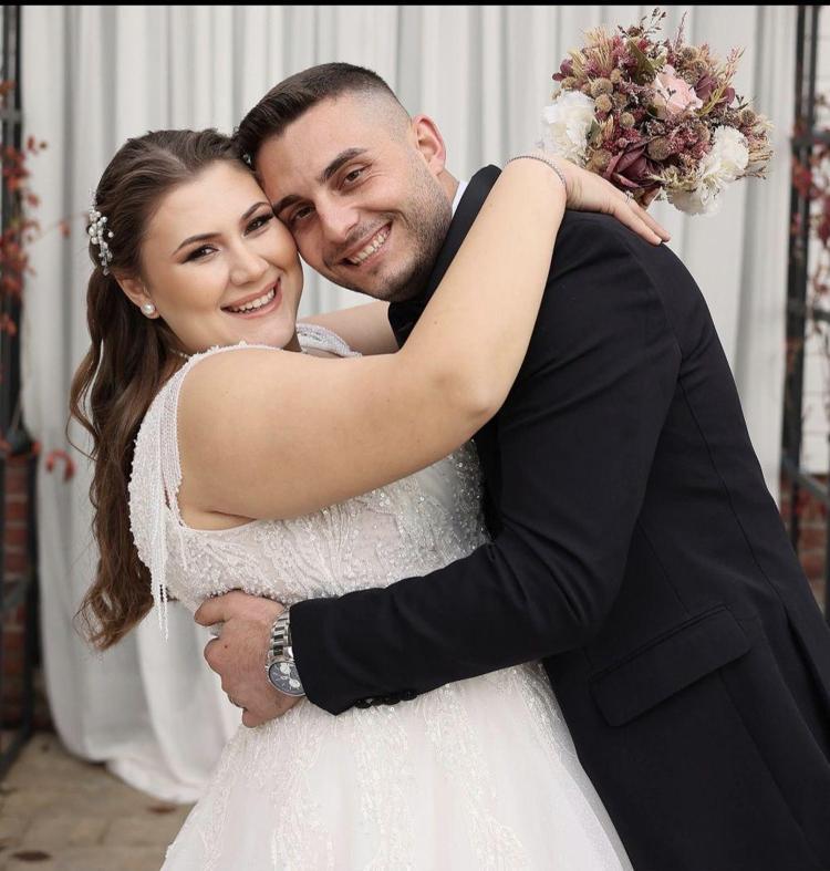 HAMİLE KADIN İLE EŞİ TOPRAĞA VERİLDİ