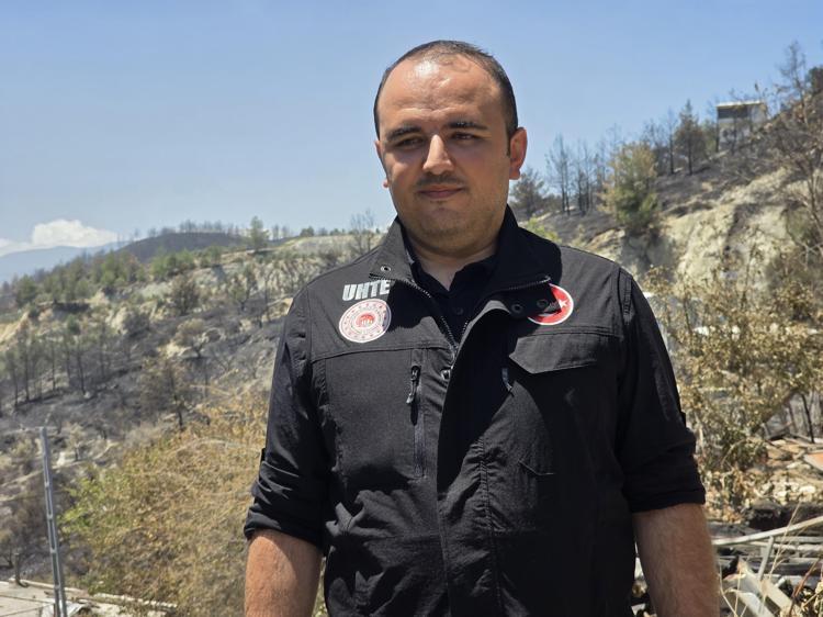 4Ü AĞIR 322 BİNADA HASAR TESPİTİ MEVCUT