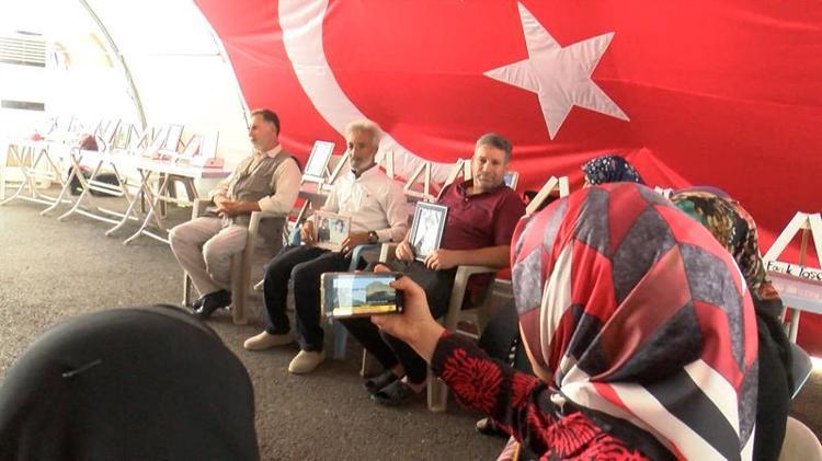 ‘CANSIZ FOTOĞRAFLARA DEĞİL, ÇOCUKLARIMIZA SARILMAK İSTİYORUZ’