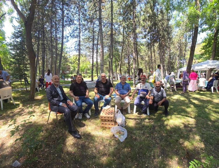 ‘SADECE YARDIM DEĞİL, FARKINDALIK ÇALIŞMASI ‘