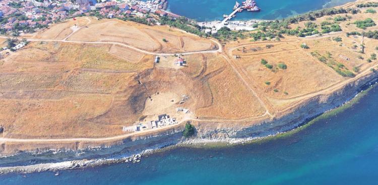 ÇOK BÜYÜK BİR ANTİK KENT