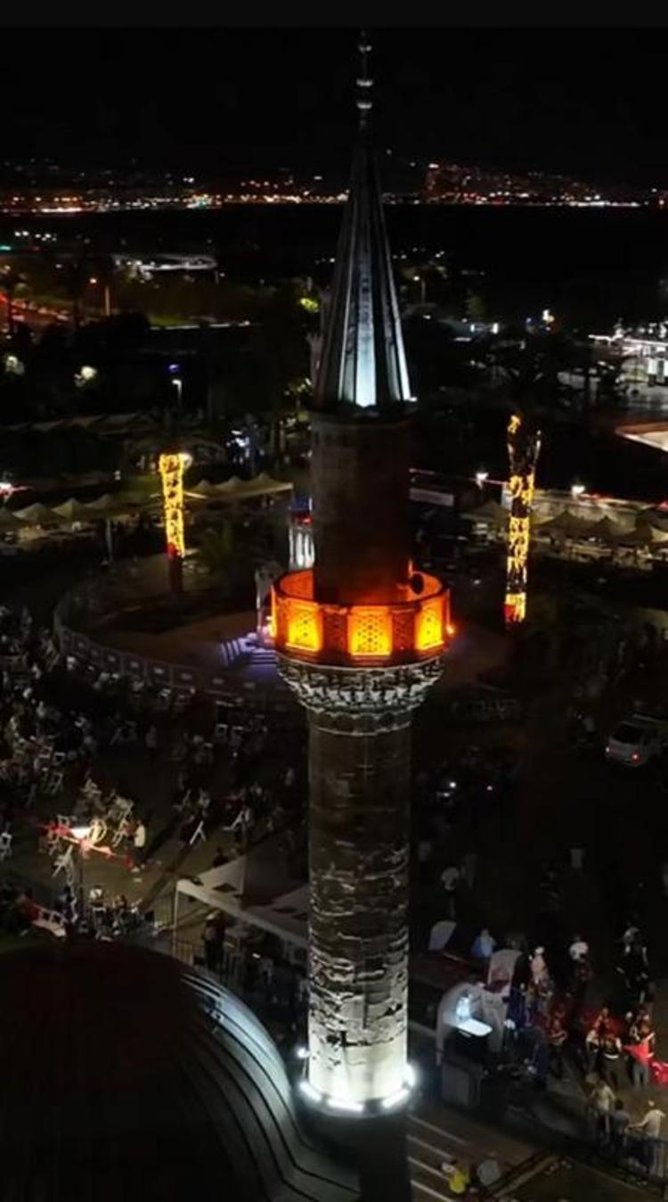 TÜM CAMİLERDEN SELA OKUNDU