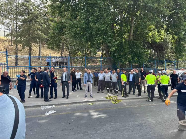 TELEFONLA KONUŞUYORMUŞ, YOLU ORTALAMIŞ