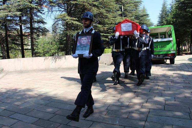 O ZAMANIN ŞARTLARINDA ŞEHİDİMİZİ GETİREMEDİK