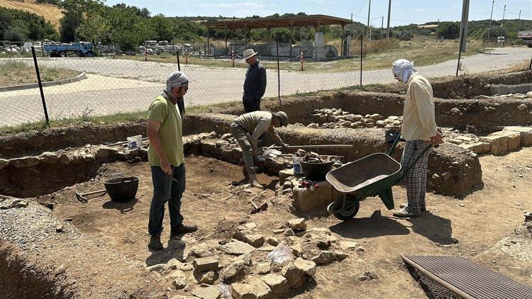 KAZILARDA YABANCI ÖĞRENCİLERDE VAR