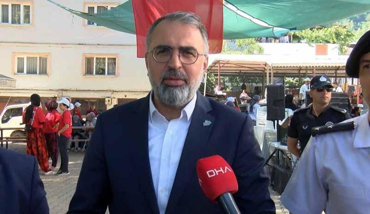 ‘İKİ TARİHİ GELENEĞİ BİRDEN YAŞATMIŞ OLUYORUZ’