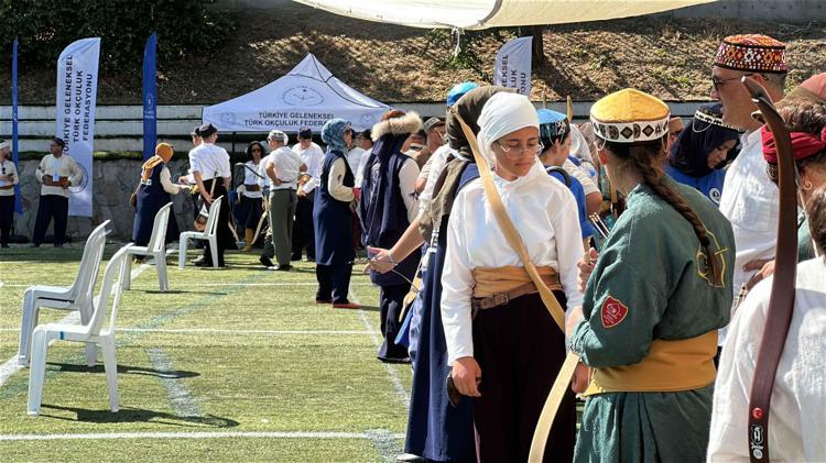 MADALYA VE PARA ÖDÜLÜ VERİLDİ