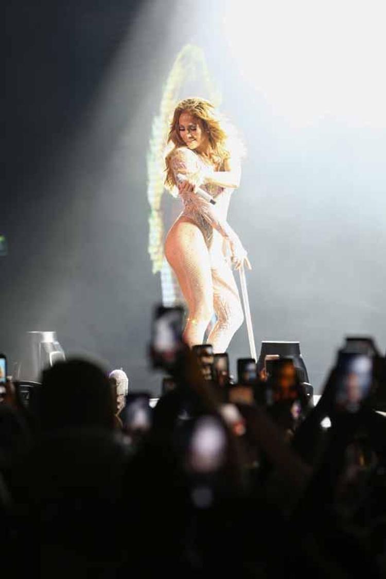 TÜM CAMLARI KURŞUN GEÇİRMEZ