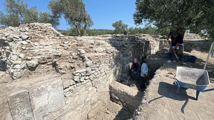 3ÜNCÜ YÜZYILA AİT OLDUĞU DEĞERLENDİRİLEN ROMA HAMAMI MEVCUT’