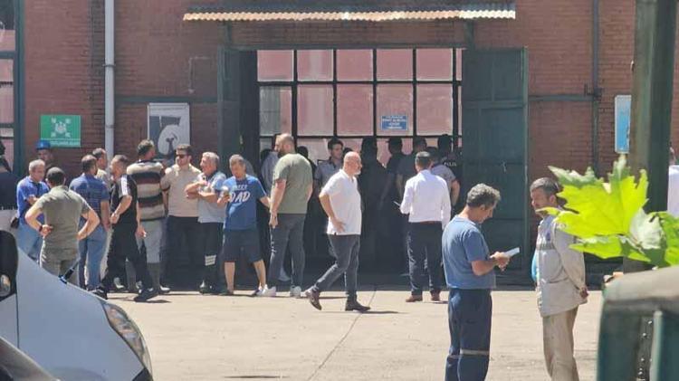 TEDBİR AMAÇLI TÜM İŞÇİLER ÇIKARTILDI