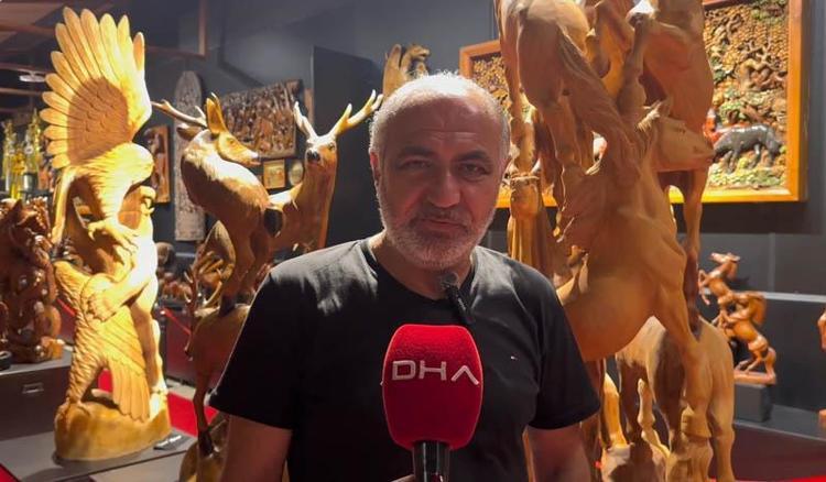 30A YAKIN AĞAÇ TÜRÜNDEN YAPILAN HEYKELLER VAR