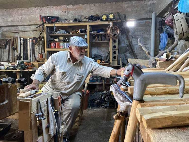 ‘AHŞABA AŞK VE SEVGİSİ VAR’