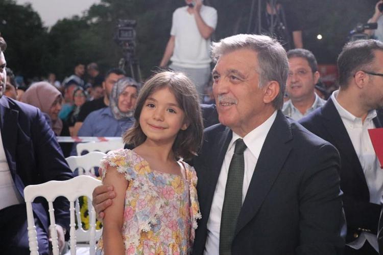 ‘FİLİSTİN’DE BÜYÜK BİR SOYKIRIM YAPILIYOR’