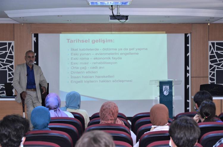 TÜRKİYEDE İLKLERDEN BİRİSİYİM