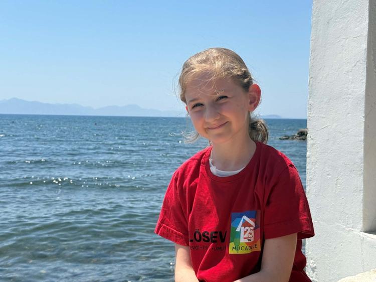 ÇOCUKLAR MUTLULUĞUNU PAYLAŞTI