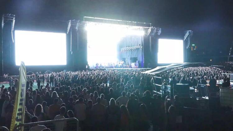 İLK BİLETLERİ ALANLARDANIM