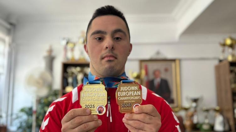 YILIN ENGELLERİ AŞAN SPORCUSU ÖDÜLÜ VERİLDİ