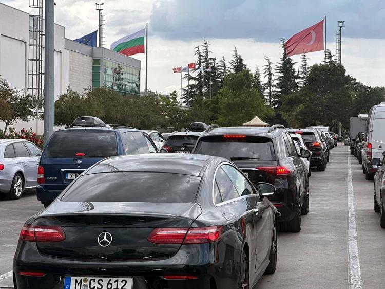 GELECEK SENEYİ İPLE ÇEKECEĞİZ’