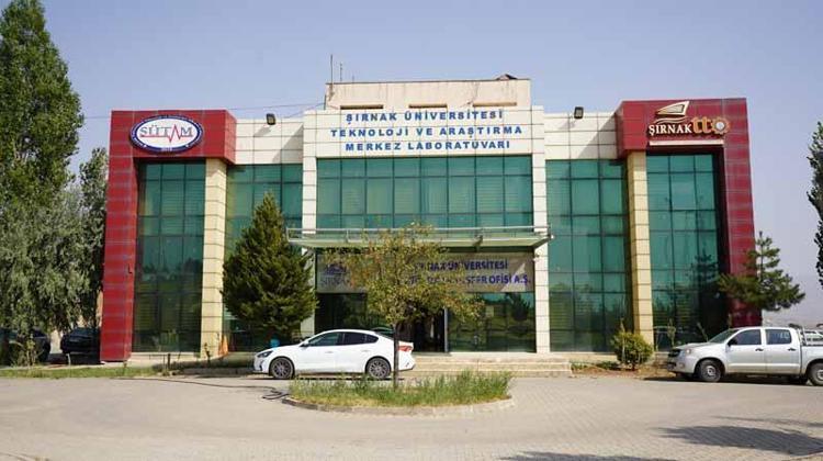 ‘KANSERLİ HÜCRELERDE NASIL BİR ETKİ YAPACAĞINI DA MERAK EDİYORUZ’