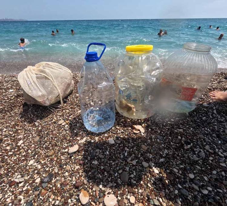 PAMUK YIĞINI GİBİ İZMARİT KÜMELERİ