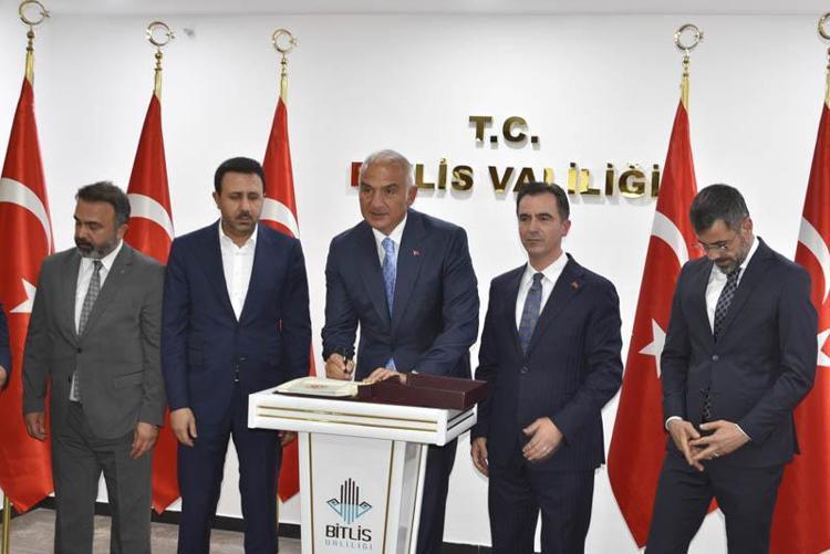 ‘5 ŞEHRİMİZDE BİR ANADOLU ŞENLİĞİ ADI ALTINDA ETKİNLİKLER DÜZENLEYECEĞİZ’