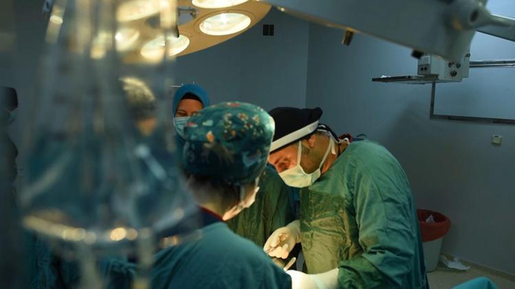 HİÇBİR KOMPLİKASYON GÖZLEMLENMEDİ