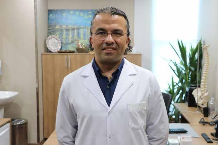 SKOLYOZ TEKRAR EDEN BİR HASTALIKTIR