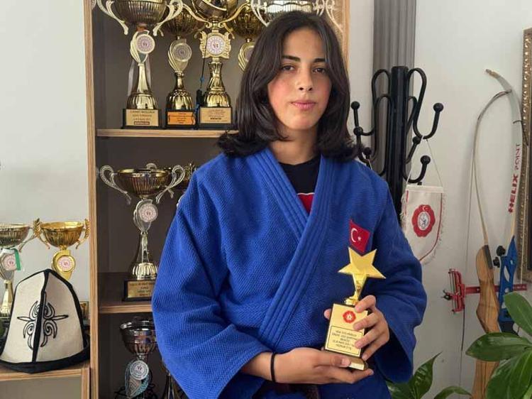 HOBİ OLARAK BAŞLADIM, 30 MADALYA KAZANDIM