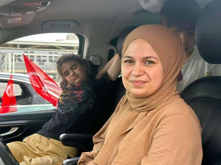 ‘VATANIMIZ BAŞKA’