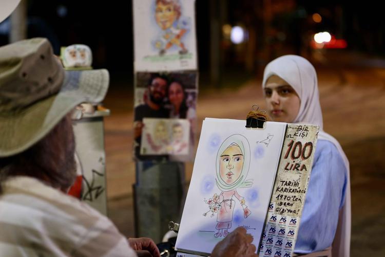 ‘ADIMA BİR BÜST İSTİYORUM’