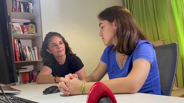 HAYALLERİNDEN VAZGEÇMESİNLER