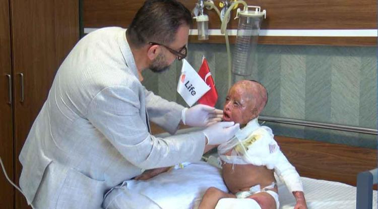 HEM AKÜLÜ ARABASI GELDİ HEM DE SAÇI YAPILACAK