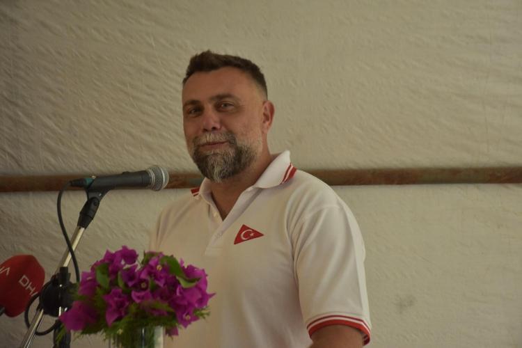 AKDENİZDE IŞIK OLDU