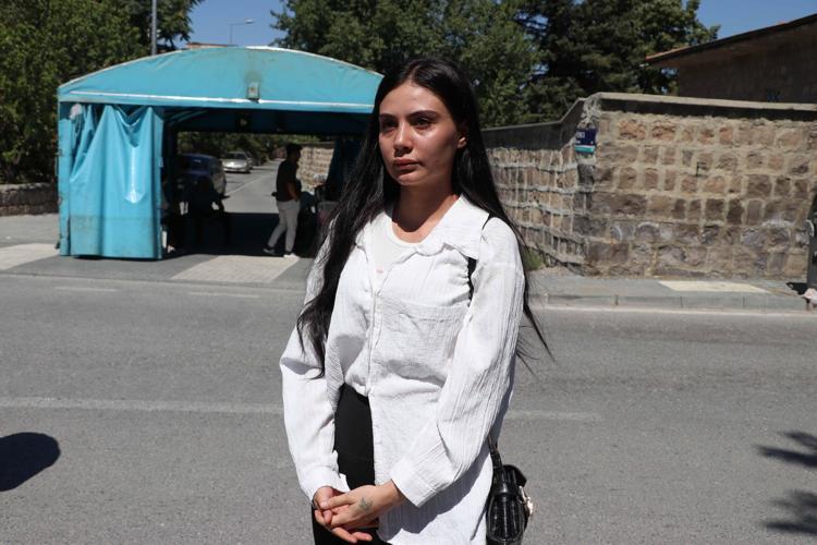 BİZİ SÜREKLİ AZARLADILAR