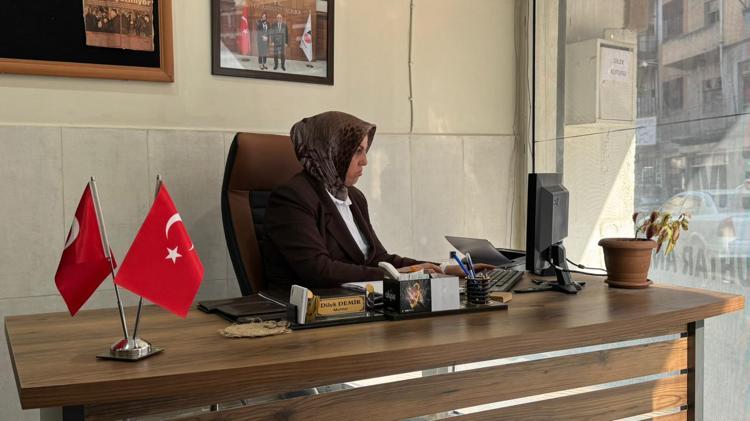 ‘ÖNLÜĞÜMÜ SOYDULAR, GELİNLİK GİYDİRDİLER’