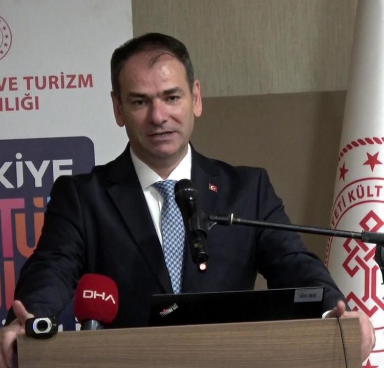 DEĞİRMENLER HÖYÜK KAZISINDA