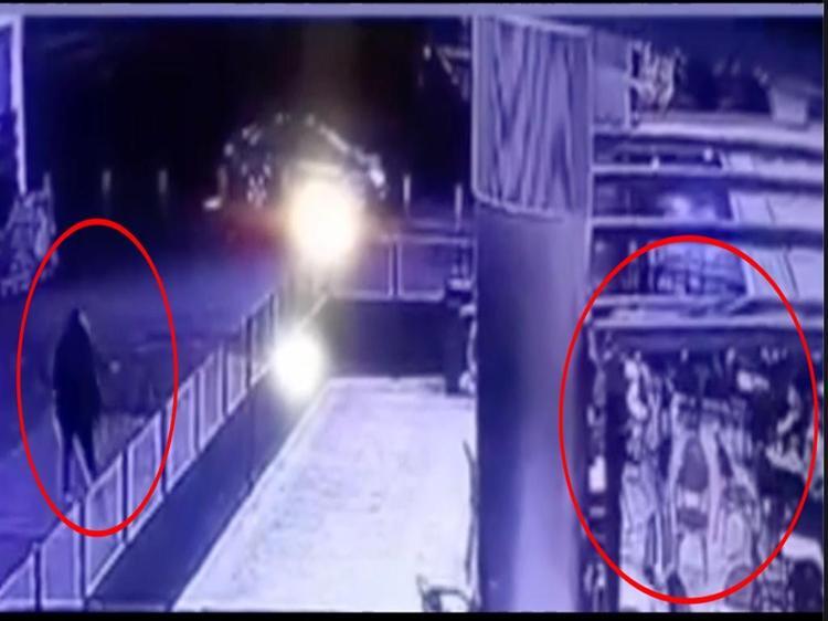 KÜFÜRLEŞTİĞİ ARKADAŞINA ATEŞ ETMİŞ