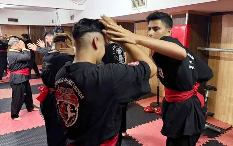 ÇOCUKLARA ÖZ GÜVEN KAZANDIRIYOR