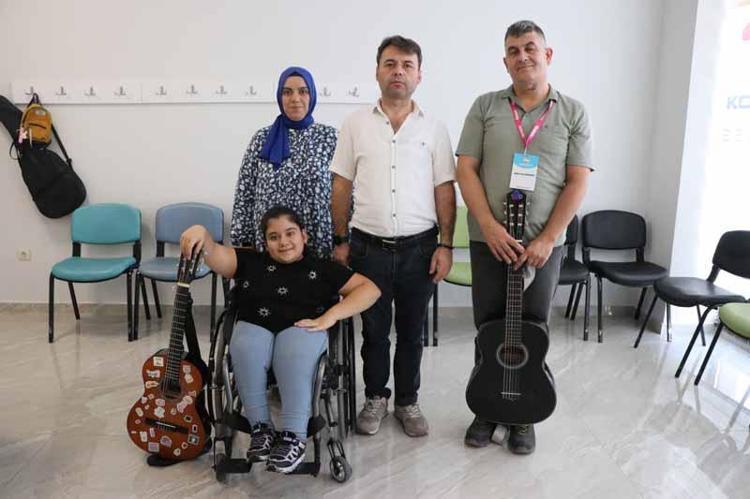 BABA: MÜZİK KIZIMIN HAYAT NEŞESİ