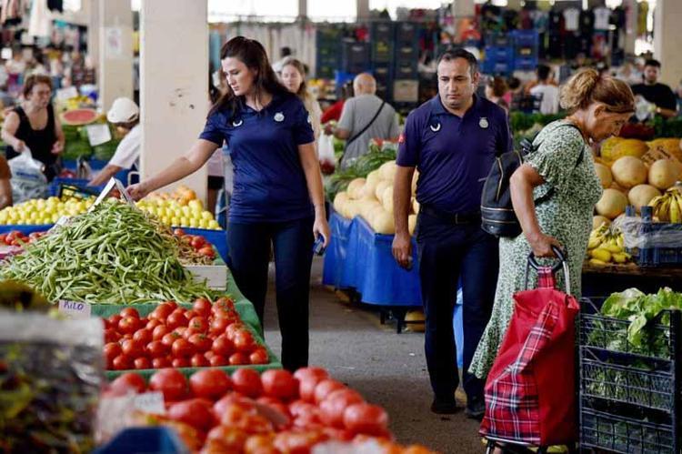 ETİKETTE BÜYÜK- KÜÇÜK FİYAT YAZIMI KANDIRMACASINA CEZA