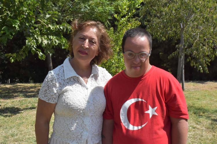 HASANA NE EKTİYSEM ONU BİÇTİM
