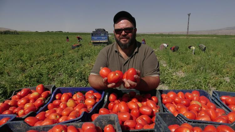 ‘TÜRKİYE’NİN EN BÜYÜK SERGİSİNİ BURAYA KURDUK’