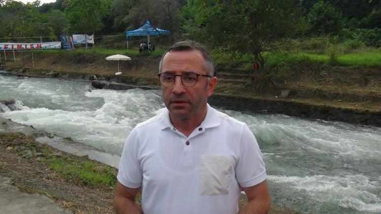 BU İŞİN YAŞI OLMADIĞINI GÖSTERMEYE ÇALIŞIYORUM’