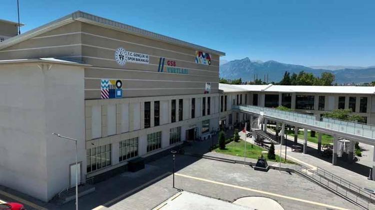 OTOGARDA KARŞILAYIP YURDA KADAR SERVİS