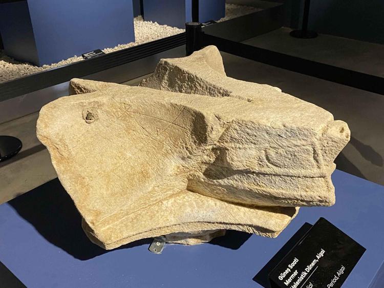 BU DENLİ DETAYLI İŞLENMİŞ BAŞKA BİR ÖRNEĞE RASTLAMADIK