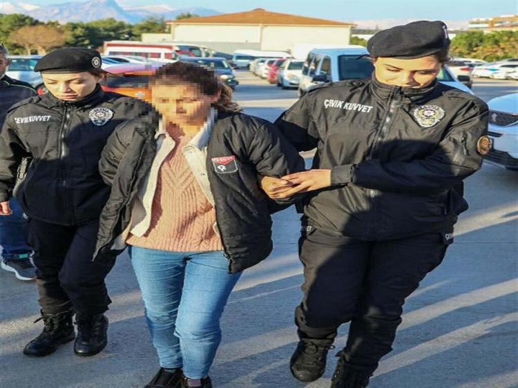 MOTOKURYEYİ BOĞMUŞ, BALDIZINI DÖVEREK ÖLDÜRMÜŞ