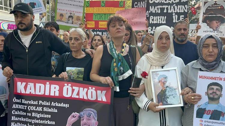 ‘BENİM ÇOCUĞUM BUGÜN OKULA GİDEMEDİ, BU ÇOK ACI’