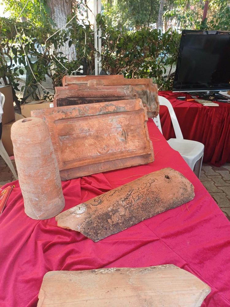 HER TUĞLADAN 1 TANE VAR